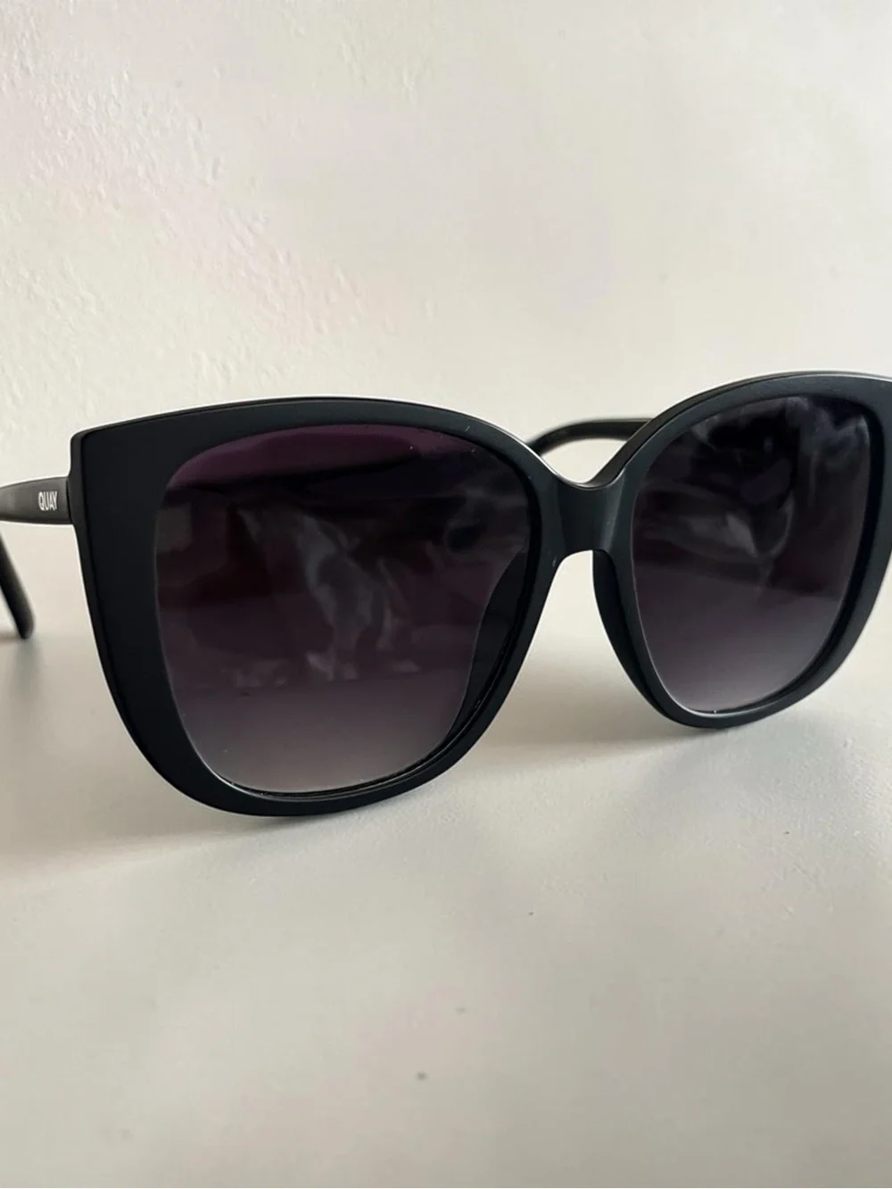 Quay Ever After Oversized Cat Eye Sunglasses Black Gradient